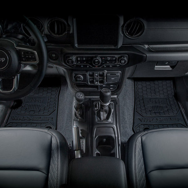 PlastiColor Floor Mat With Jeep Logo (MPN: 001805R01)