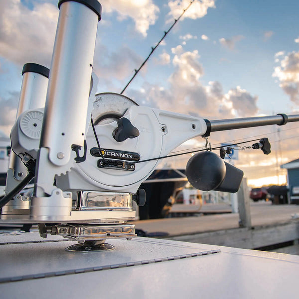 Cannon Downrigger Mount (MPN: 1903002)