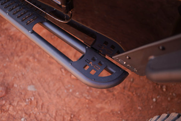 DV8 Offroad Round Tube Side Steps (MPN: SRJK-09)