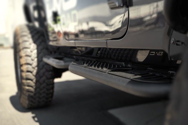 DV8 Offroad Round Tube Side Steps (MPN: SRJL-08)
