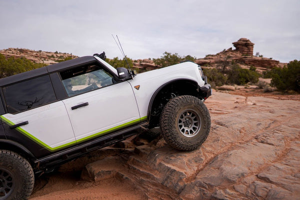DV8 Offroad Rocker Panel Guard (MPN: SRBR-07)
