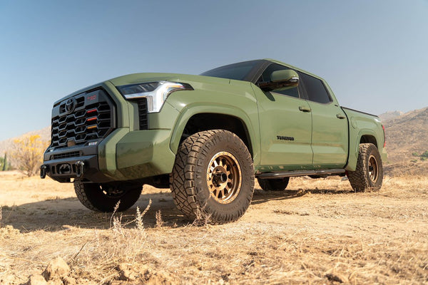 DV8 Offroad Round Tube Side Steps (MPN: SRTT2-01)