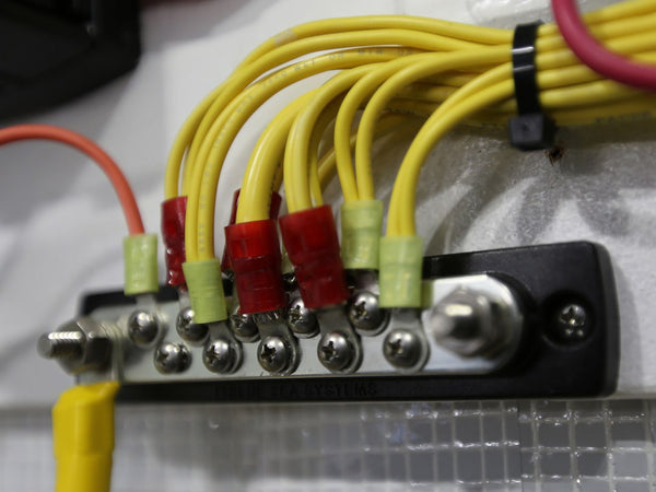 Blue Sea Common Busbar (MPN: 2300-BSS)