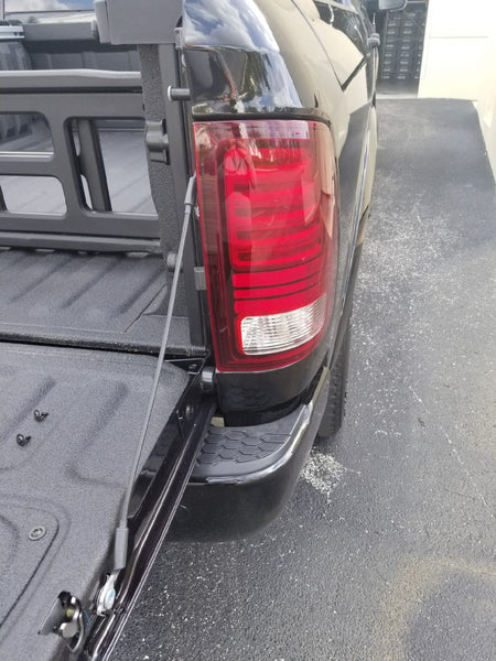 RECON Tail Light Assembly (MPN: 264336BK)