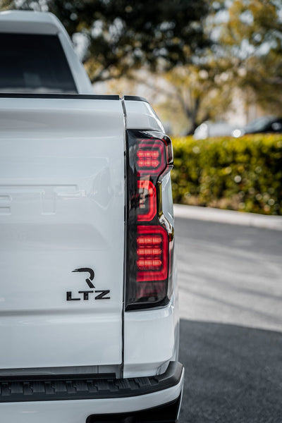 Recon Tail Light Assembly (MPN: 264397LEDRBK)