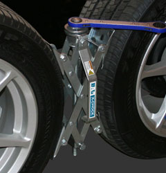 Wheel chock for tandem tires (MPN: 28010)