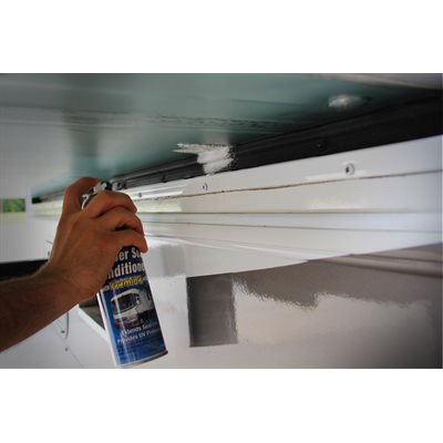 Camco Slide Out Seal Conditioner (MPN: 41135)