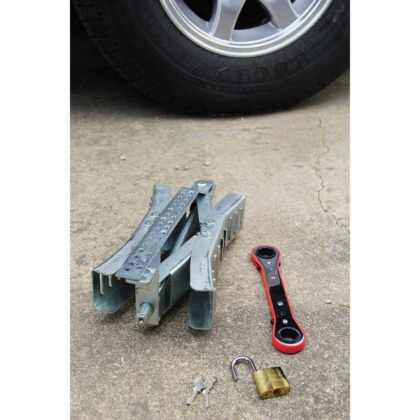 Camco Wheel Chock (MPN: 44662)