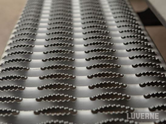 Luverne Grip Step XL Running Board (MPN: 495154)