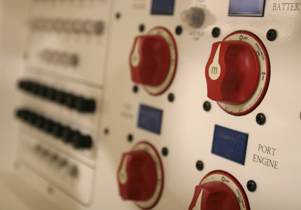 Blue Sea Battery Disconnect Switch (MPN: 6006-BSS)