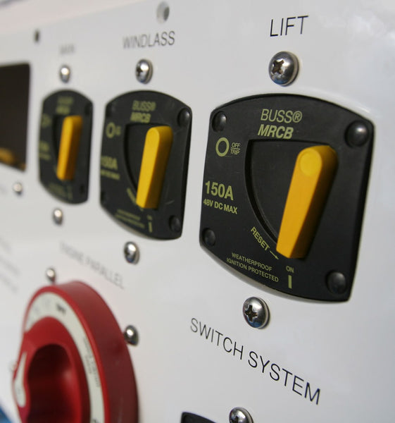 Blue Sea Circuit Breaker 187 Series (MPN: 7048-BSS)