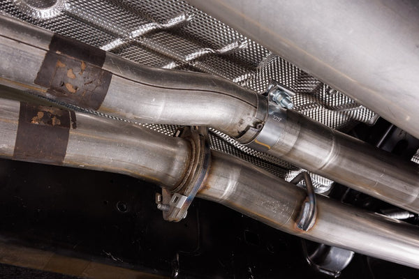 Flowmaster Exhaust System Kit (MPN: 718203)