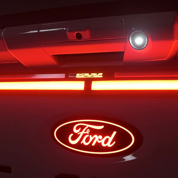 Putco Excalibur LED Tailgate Light Bar (MPN: 92060-39)
