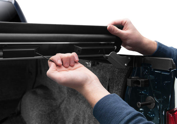 BAK Revolver X2 Hard Roll Up Tonneau Cover (MPN: 39338)