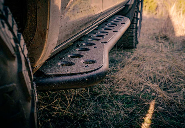 Cali Raised LED Nerf Bar Step Edition (MPN: CR2623)