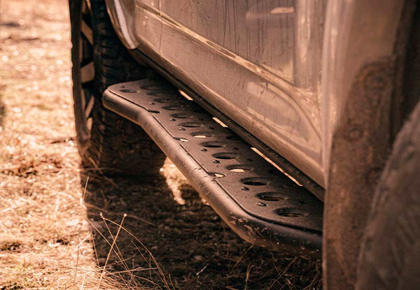 Cali Raised LED Nerf Bar Step Edition (MPN: CR2623)