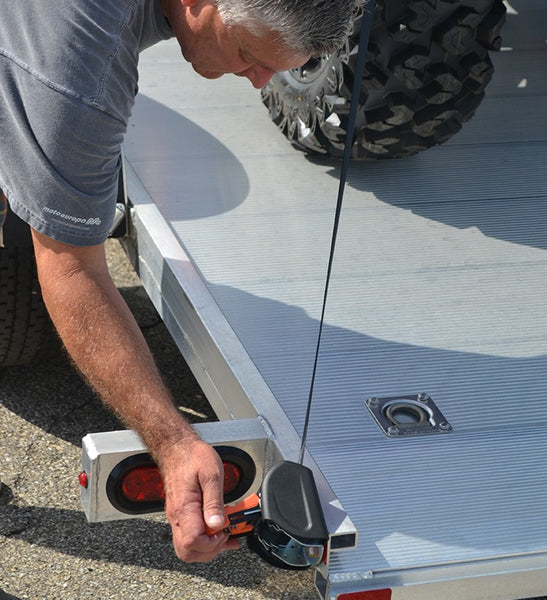 IMMI BoatBuckle Retractable Tie Down Strap (MPN: F18800)