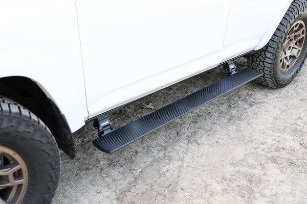 Go Rhino Electric Running Boards (MPN: 20442564PC)