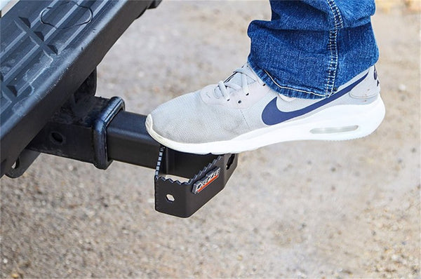 Dee Zee Hitch Step (MPN: DZ15302S)