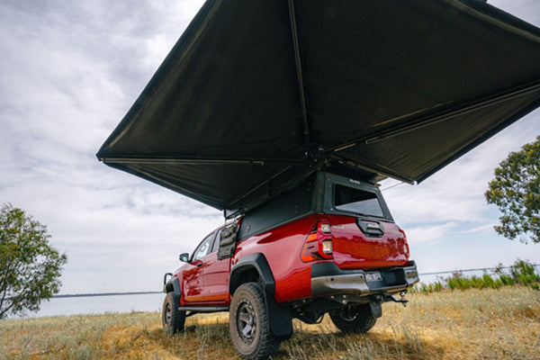Ironman 4x4 Delta Wing Awning (MPN: IAWN270R045)