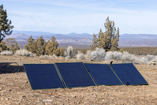 Ironman 4x4 Portable Solar Kit (MPN: ISOLAR200)