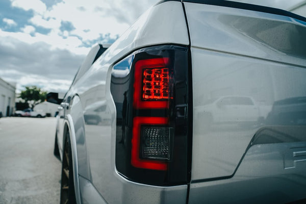 Recon Tail Light Assembly (MPN: 264468RD)