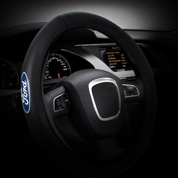 Plasticolor Genuine Leather Steering Wheel Cover (MPN: 006743R01)