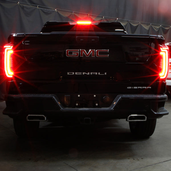 Xtune Tail Light Assembly (MPN: 9051951)
