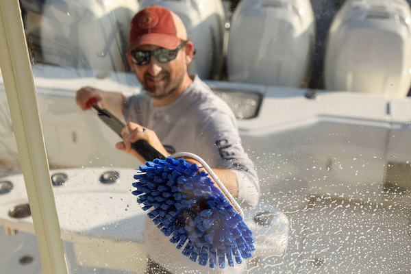 Shurhold Classic Scrub Brush (MPN: 975)