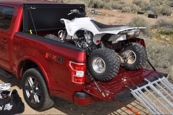 LEER Hard Folding Tonneau Cover (MPN: 631159)