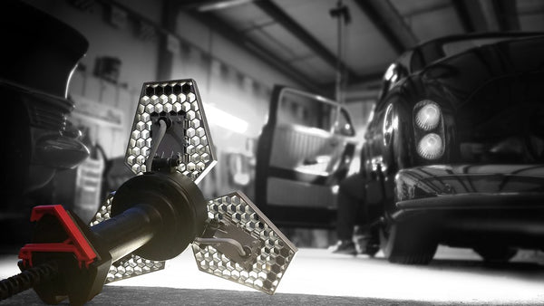 STKR Concepts TRiLIGHT Shop Light (MPN: 00177)