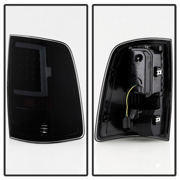 Xtune Tail Light Assembly (MPN: 9041020)