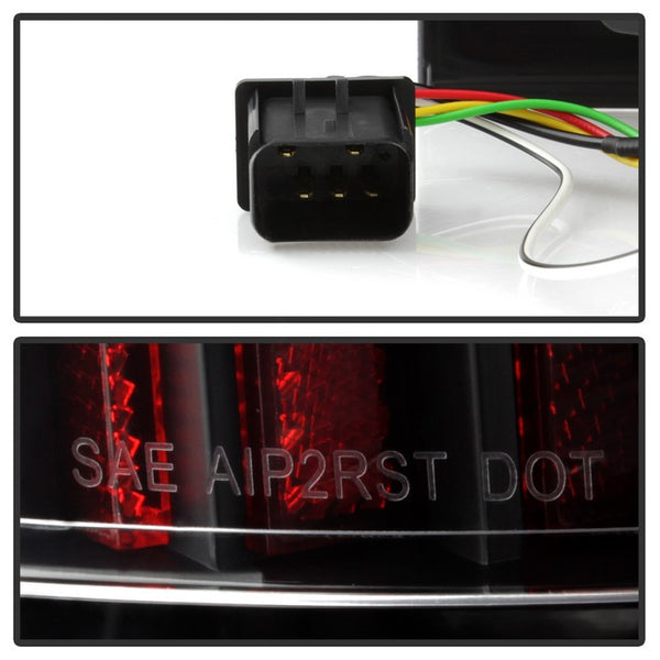 Spyder Auto Group Tail Light Assembly (MPN: 9040252)