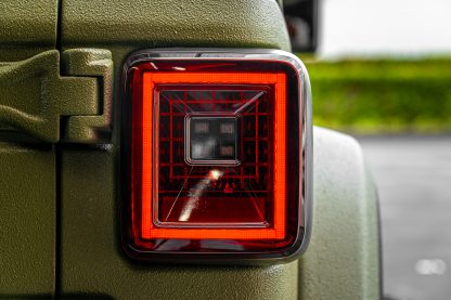 Recon Tail Light Assembly (MPN: 264237RBK)