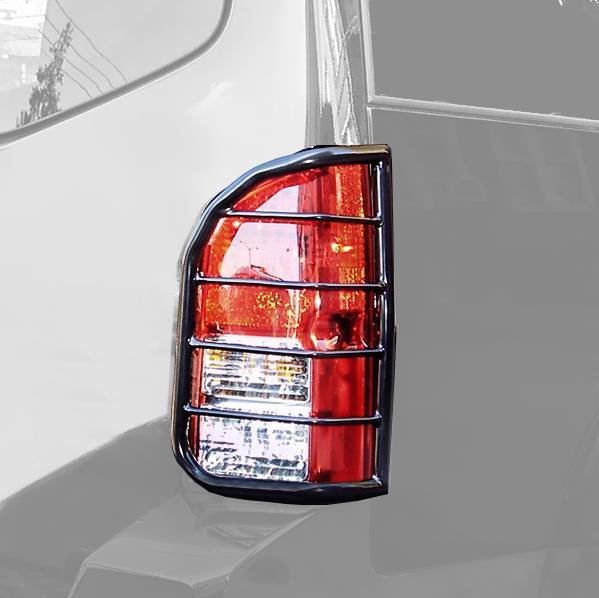 Black Horse Off Road Tail Light Guard (MPN: 7G113206A)