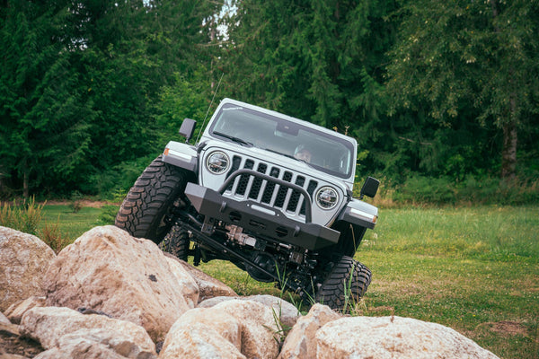Body Armor 4x4 One Piece Bumper (MPN: JL-19532)
