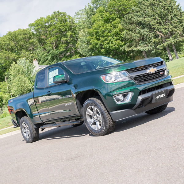 Aries 4 Inch Oval Nerf Bar With Step Pads (MPN: S224052)