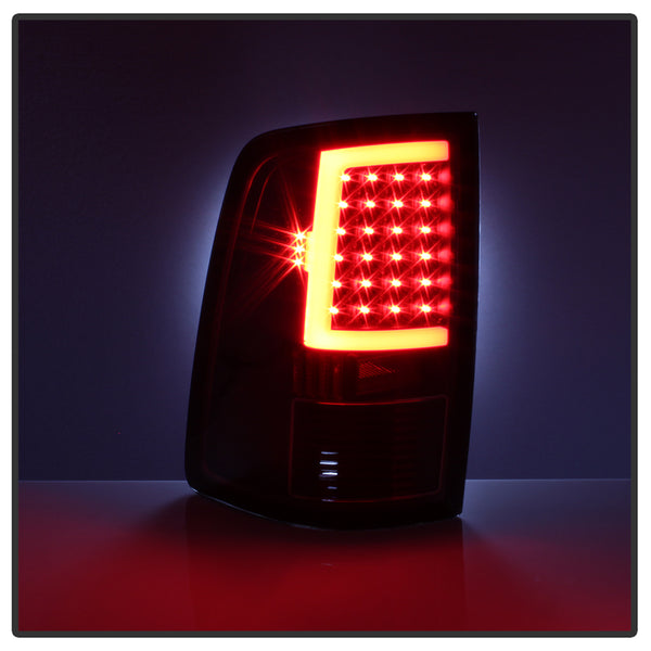 Xtune Tail Light Assembly (MPN: 5082206)
