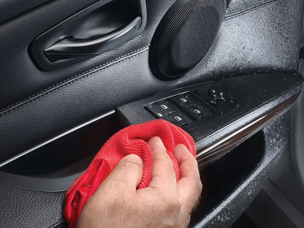 WeatherTech Interior Cleaner (MPN: 8LTC49K)