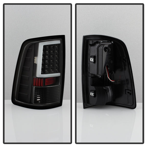 Xtune Tail Light Assembly (MPN: 5082206)