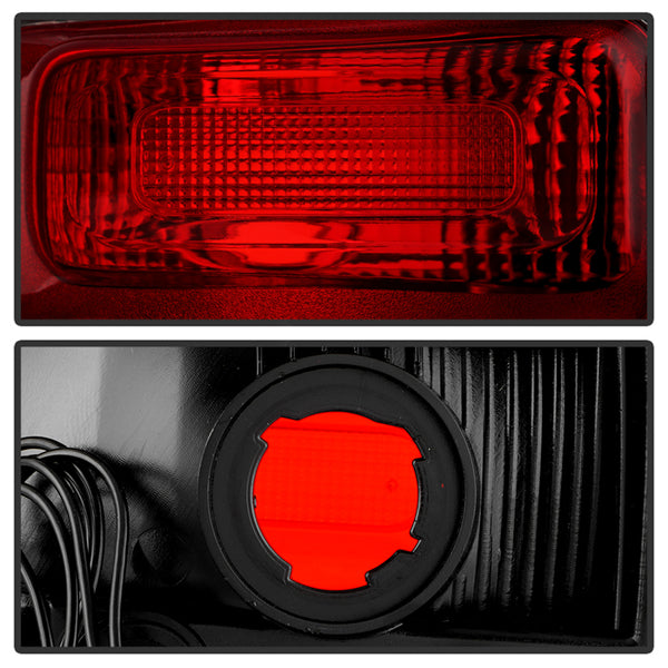 Xtune Tail Light Assembly (MPN: 9957765)