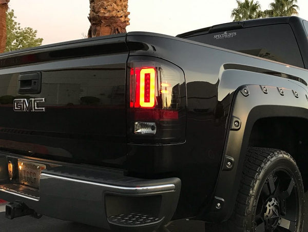 Recon Tail Light Assembly (MPN: 264298BK)