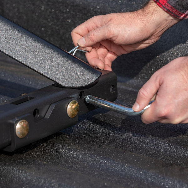 Fifth Wheel Trailer Hitch Rail Pin (MPN: 16902)