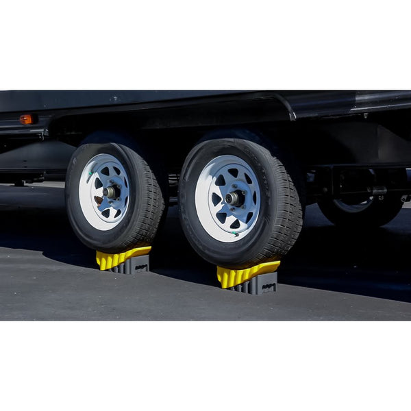 Camco Wheel Chock and Leveler Set (MPN: 44423)