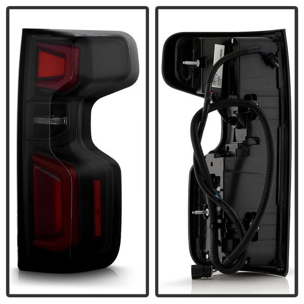 Xtune Tail Light Assembly (MPN: 9052682)