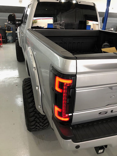 Recon Tail Light Assembly (MPN: 264299LEDRBK)