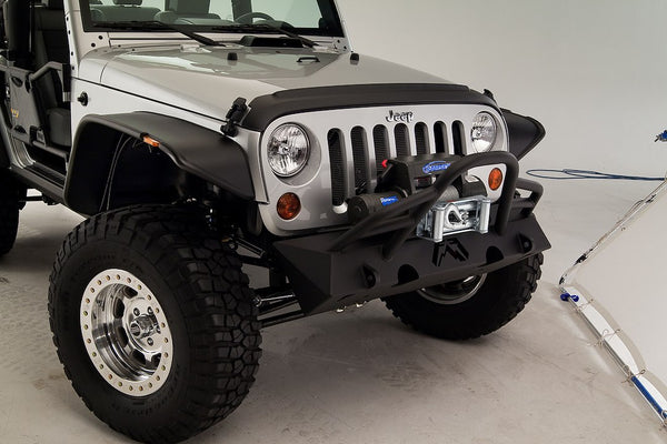 Fab Fours Hardcore Stubby Winch Bumper (MPN: JK07-B1854-B)