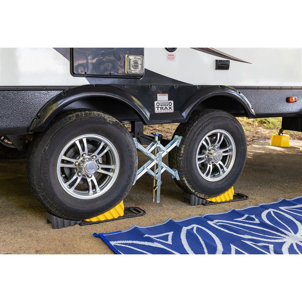 Camco Curved Leveling Block (MPN: 44425)