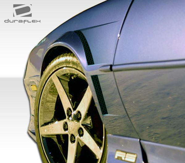 Duraflex Fiberglass Fender Set (MPN: 104413)