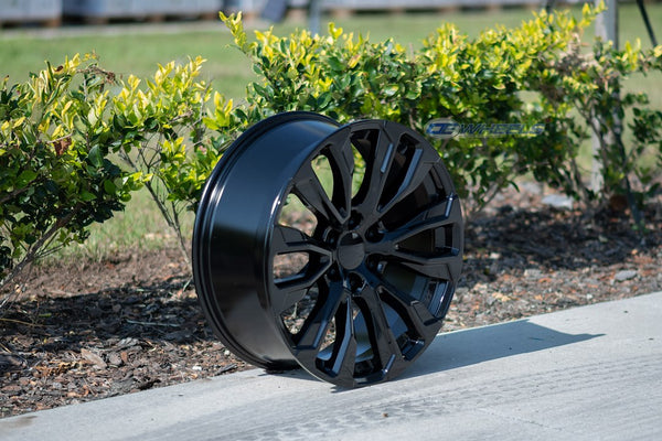 OE Wheels CV30 Gloss Black Aluminum Wheel (MPN: CV30-22090-6550-28B)